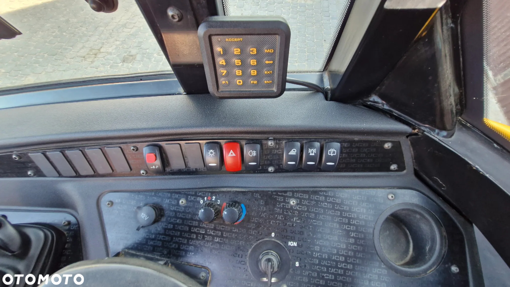 JCB 407 - 14