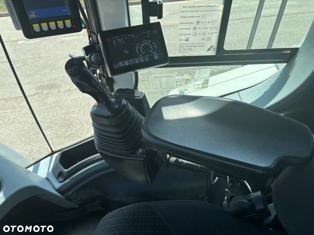 Liebherr 576 XPower - 14