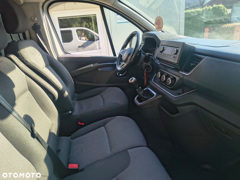 Renault Trafic Grand 2.0 dCi Escapade - 5