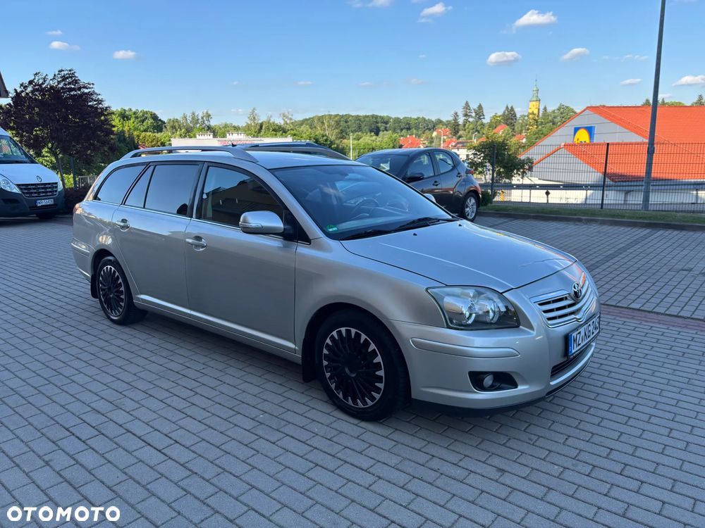 Toyota Avensis 1.8 VVT-i Executive - 8