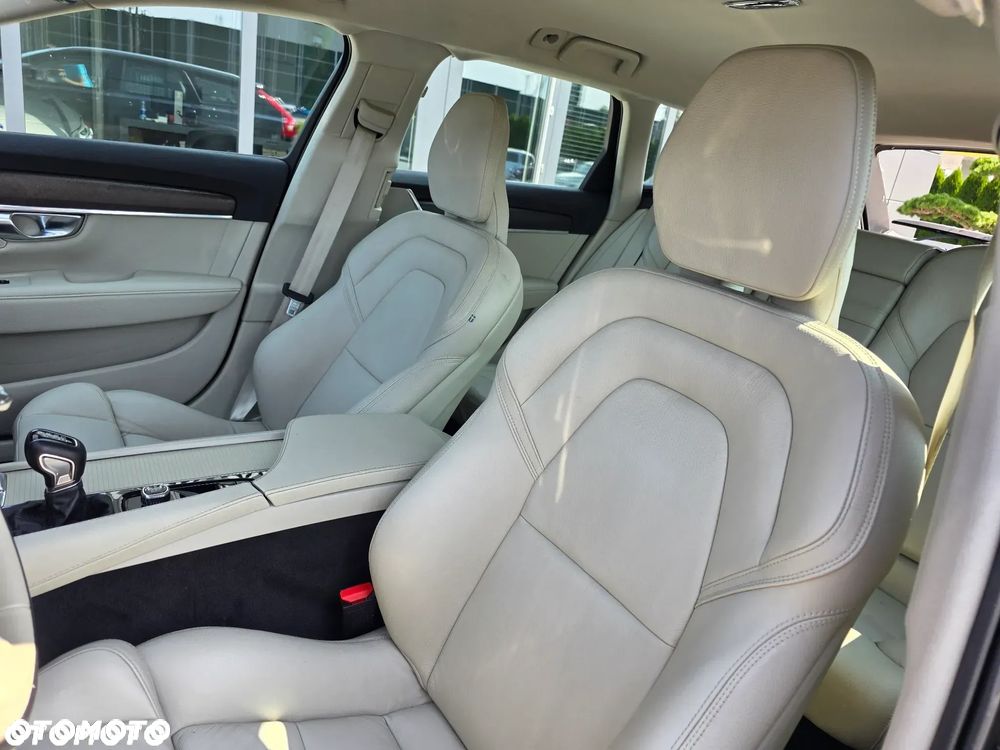 Volvo V90 Cross Country D4 SCR AWD Pro - 17