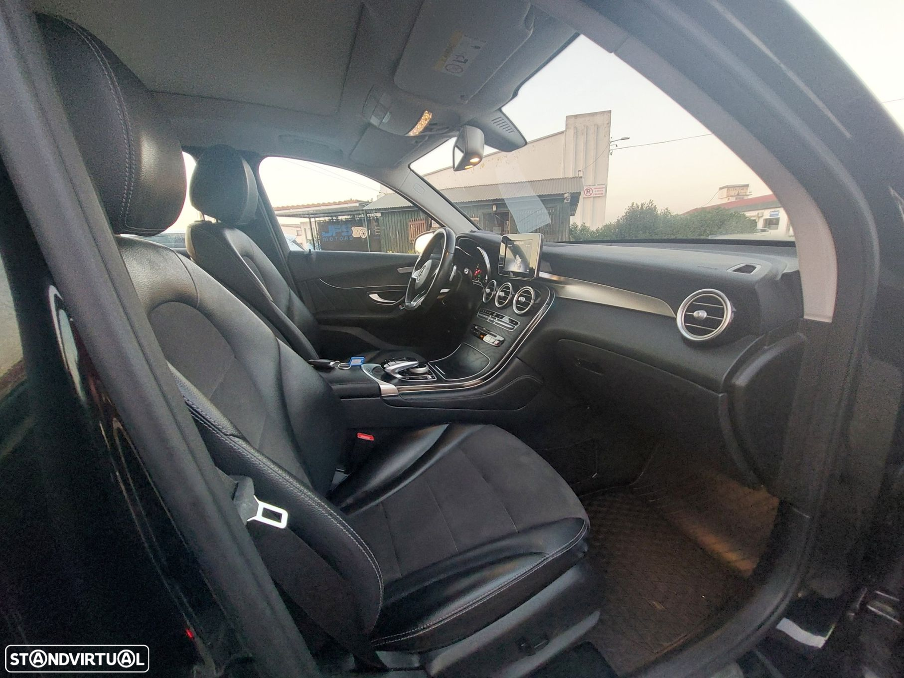 Mercedes-Benz GLC 350 - 12