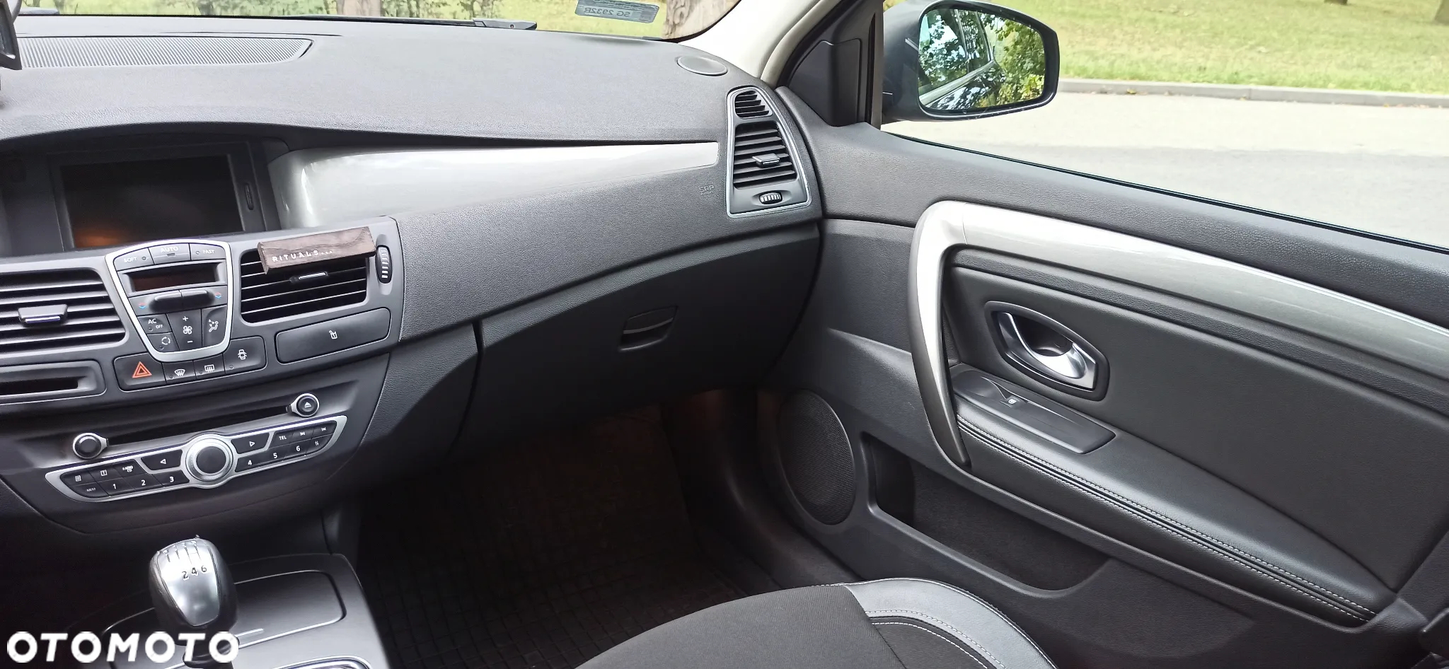 Renault Laguna 2.0 dCi Expression - 8