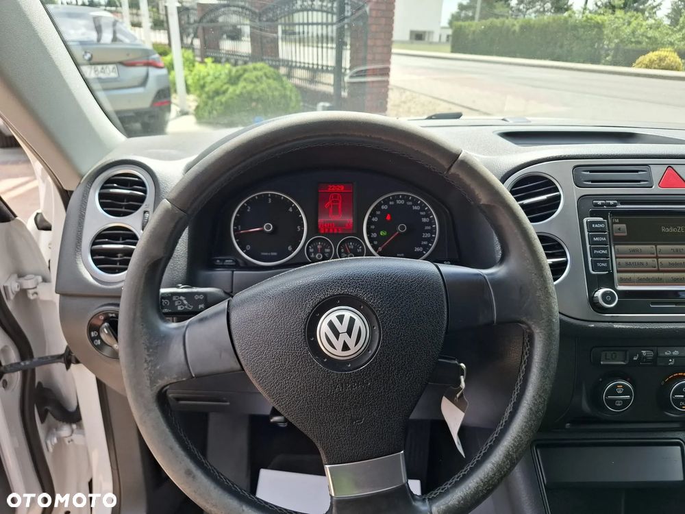 Volkswagen Tiguan - 20