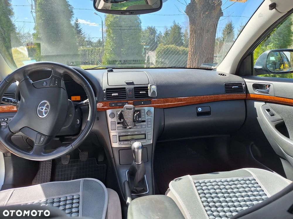 Toyota Avensis 1.8 VVT-i Sol - 8