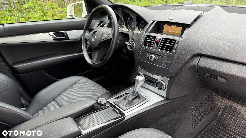 Mercedes-Benz Klasa C 180 Kompressor Automatik Avantgarde - 15