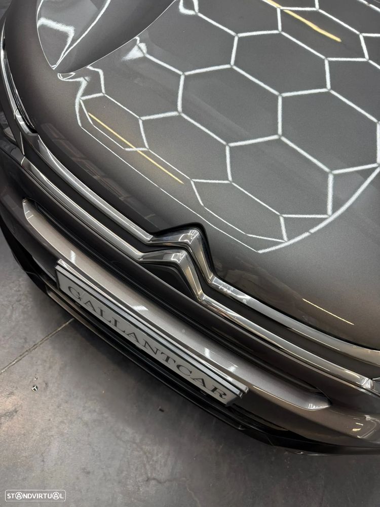 Citroën C4 1.2 PureTech Shine - 4