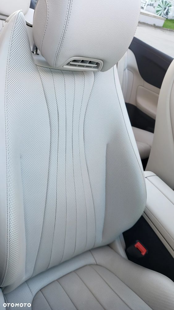 Mercedes-Benz Klasa E 400 4-Matic 9G-TRONIC - 21