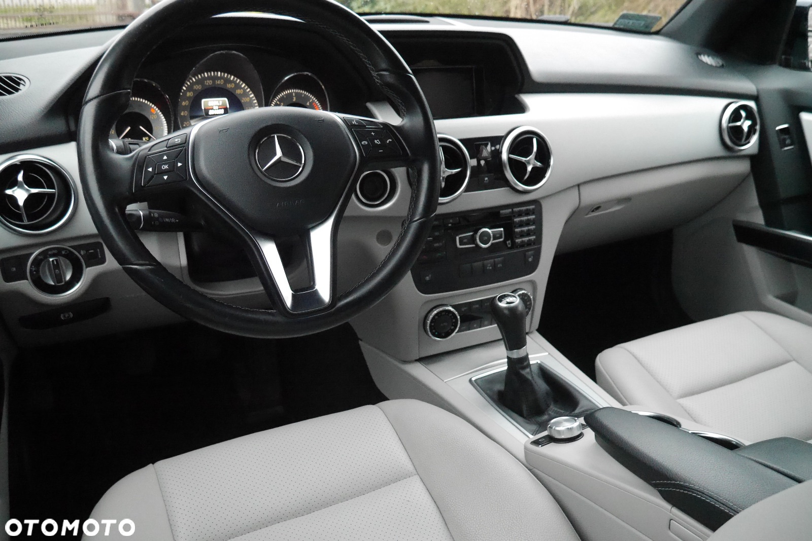 Mercedes-Benz GLK 200 CDI (BlueEFFICIENCY) - 17