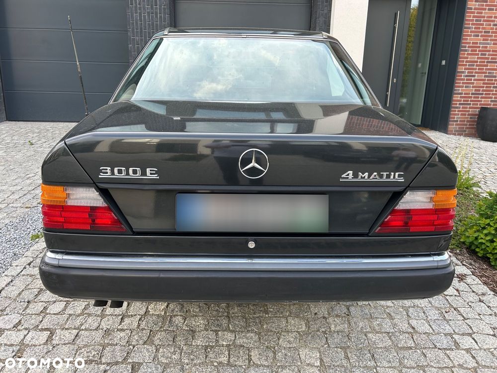 Mercedes-Benz W124 (1984-1993) - 1