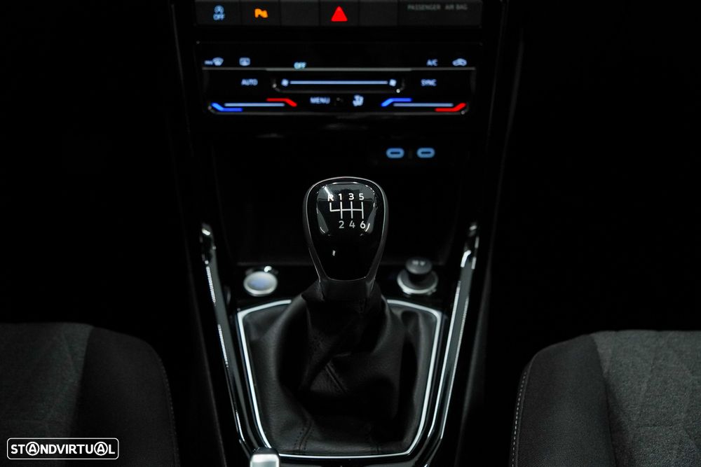 VW T-Cross 1.0 TSI Urban - 23