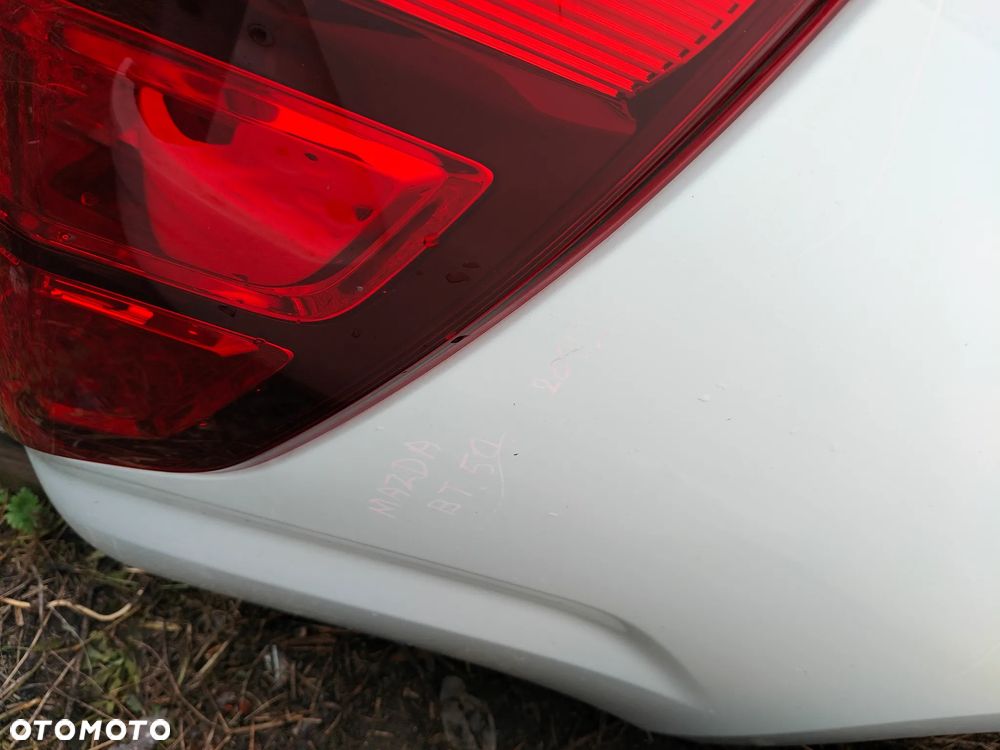 MAZDA BT50 2022- PAKA BAGAŻNIK SKRZYNIA  TYŁ - 5