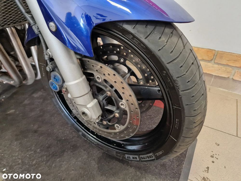 Yamaha FZS - 40