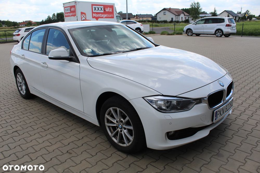 BMW Seria 3 318d - 2
