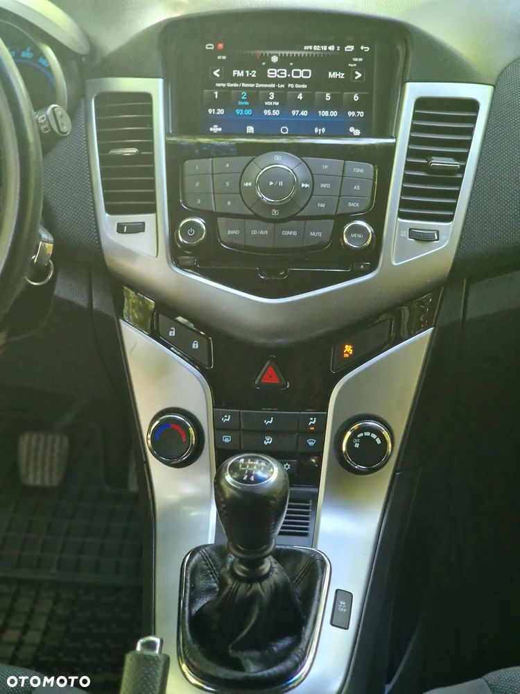 Chevrolet Cruze 1.8 LT - 16