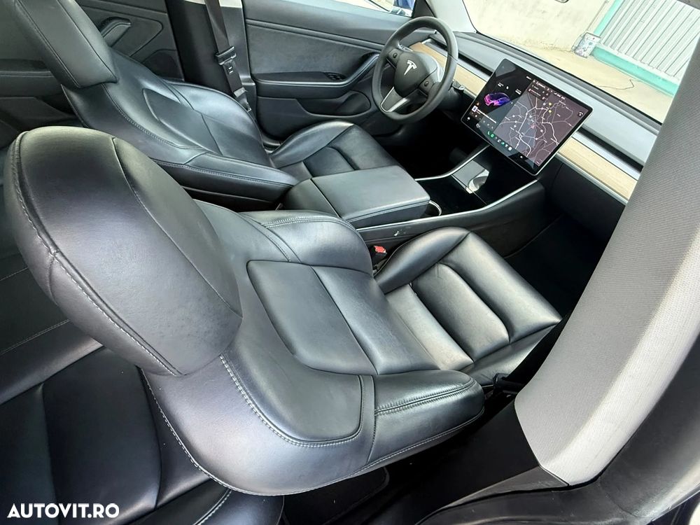 Tesla Model 3 - 2