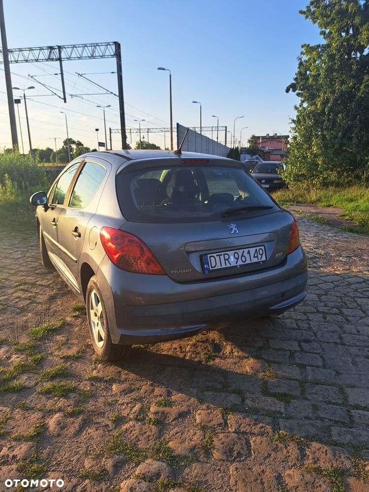 Peugeot 207 - 4