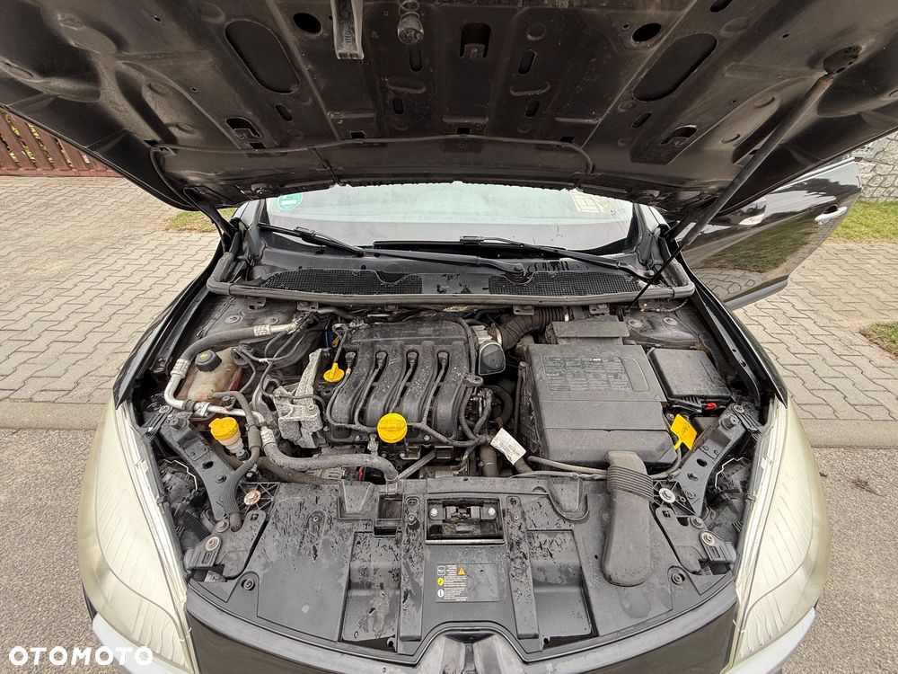 Renault Megane 1.6 Dynamique - 7