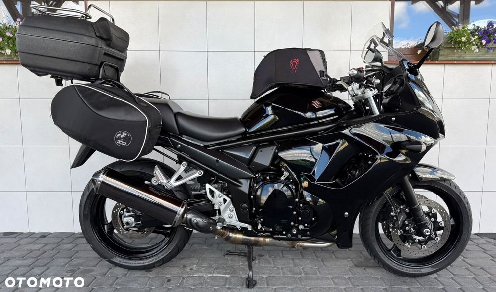 Suzuki GSX - 1