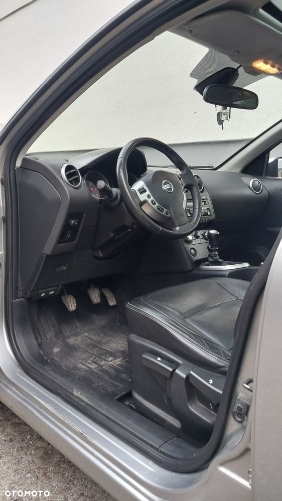 Nissan Qashqai+2 - 5