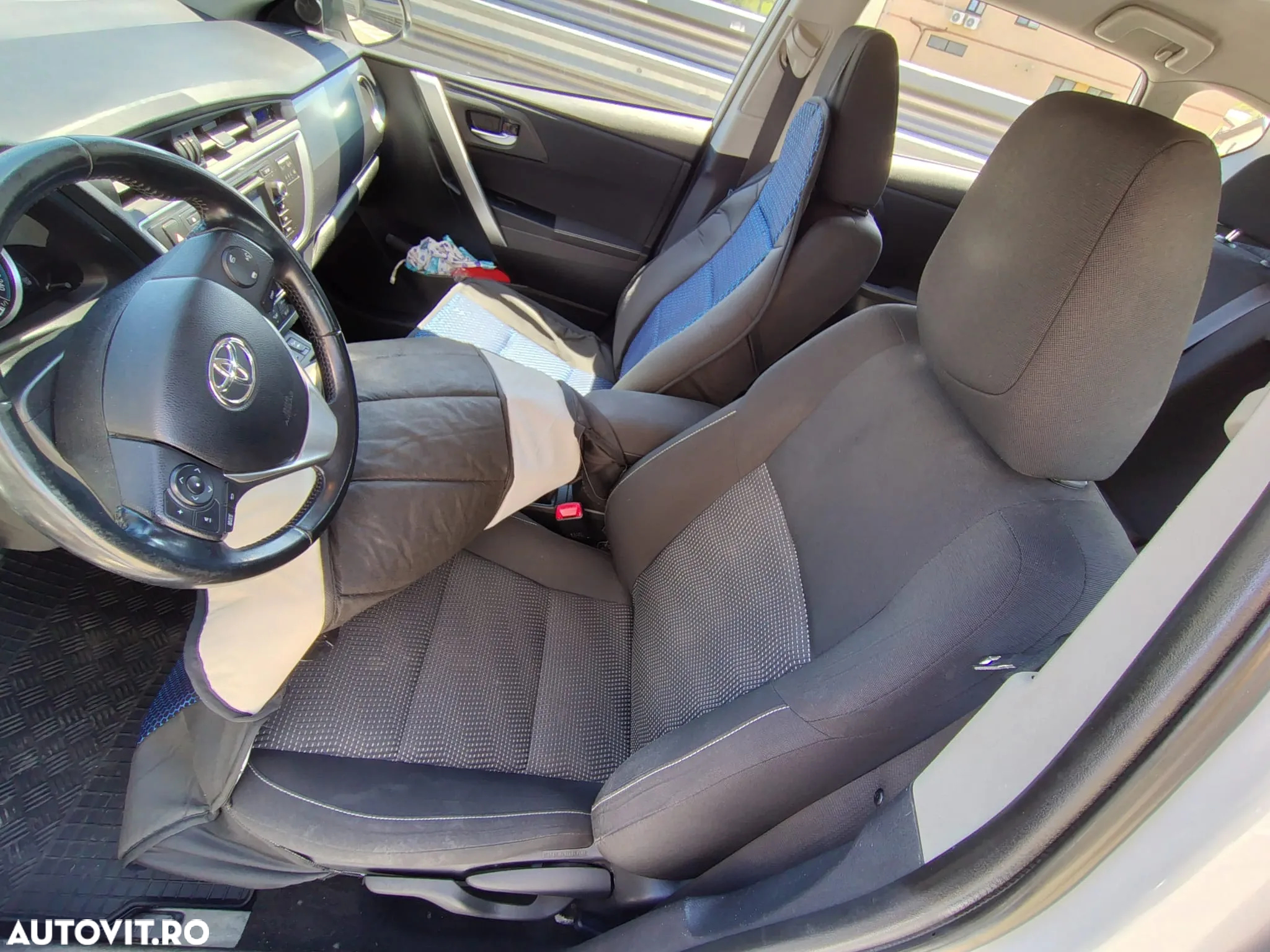Toyota Auris 1.8 L VVT-i TS Hybrid Luna - 7