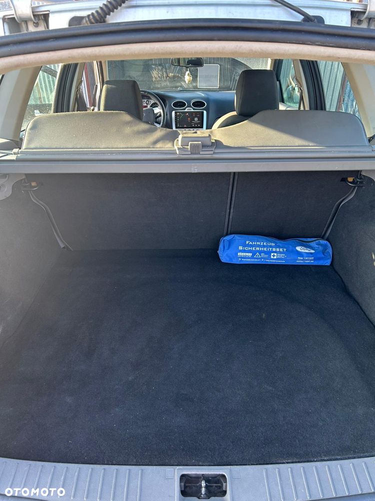 Ford Focus 1.6 TDCi FX Silver - 4