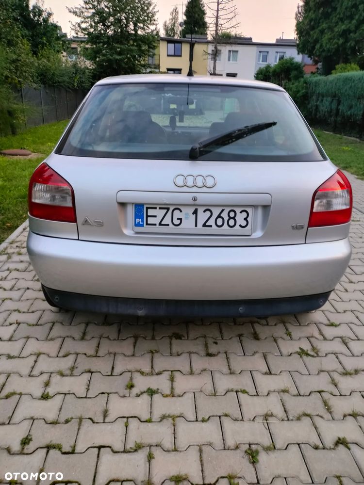 Audi A3 1.6 Ambiente - 6