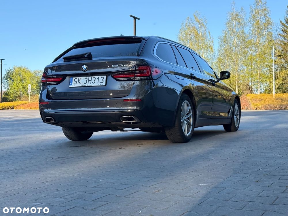 BMW Seria 5 520d M Sport Edition - 4