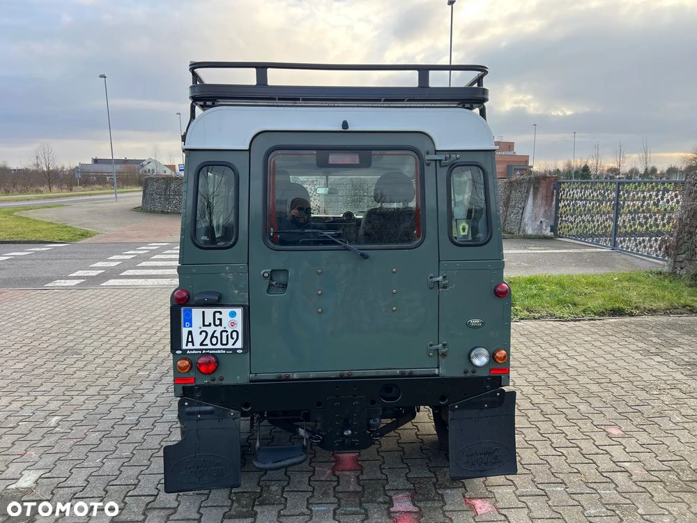 Land Rover Defender 90 DPF SE - 6