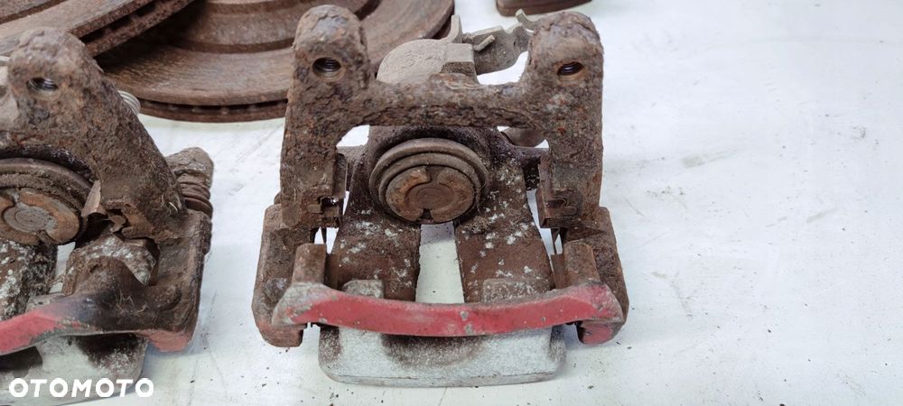 ZACISKI HAMULCOWE TYŁ AUDI A3 VW R32 3.2 310MM - 5