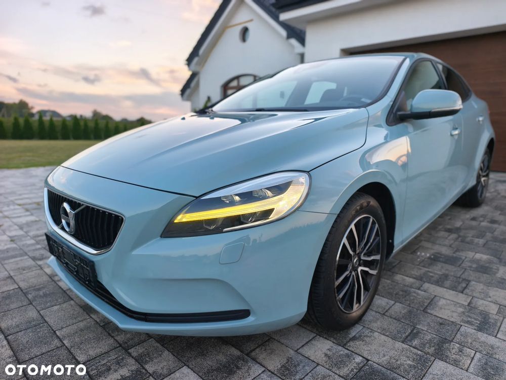 Volvo V40 D2 Drive-E Momentum - 37