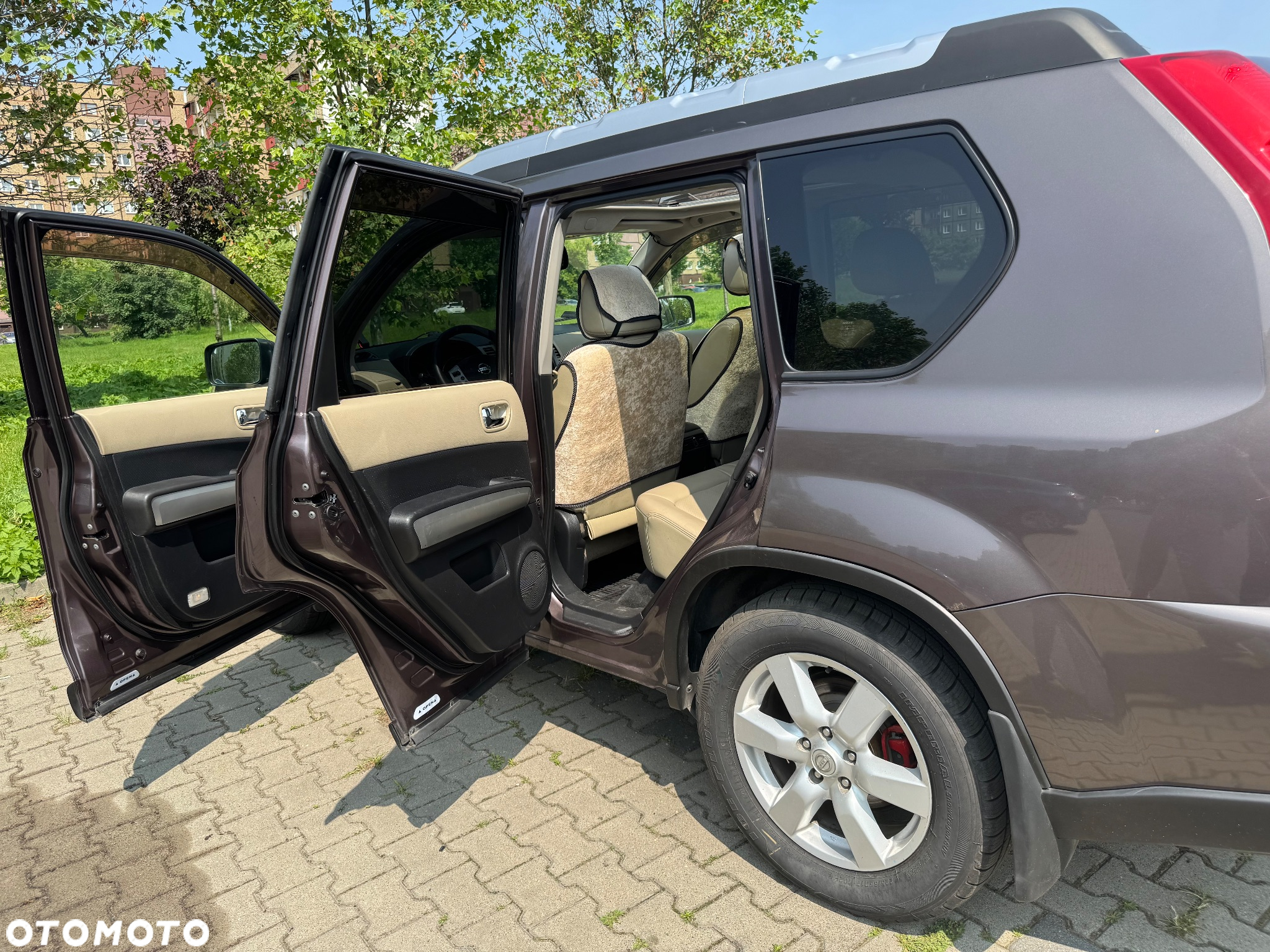Nissan X-Trail 2.0 dCi LE - 4