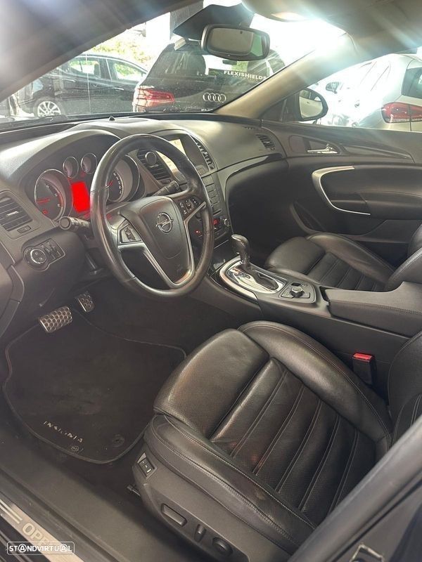Opel Insignia Sports Tourer - 11