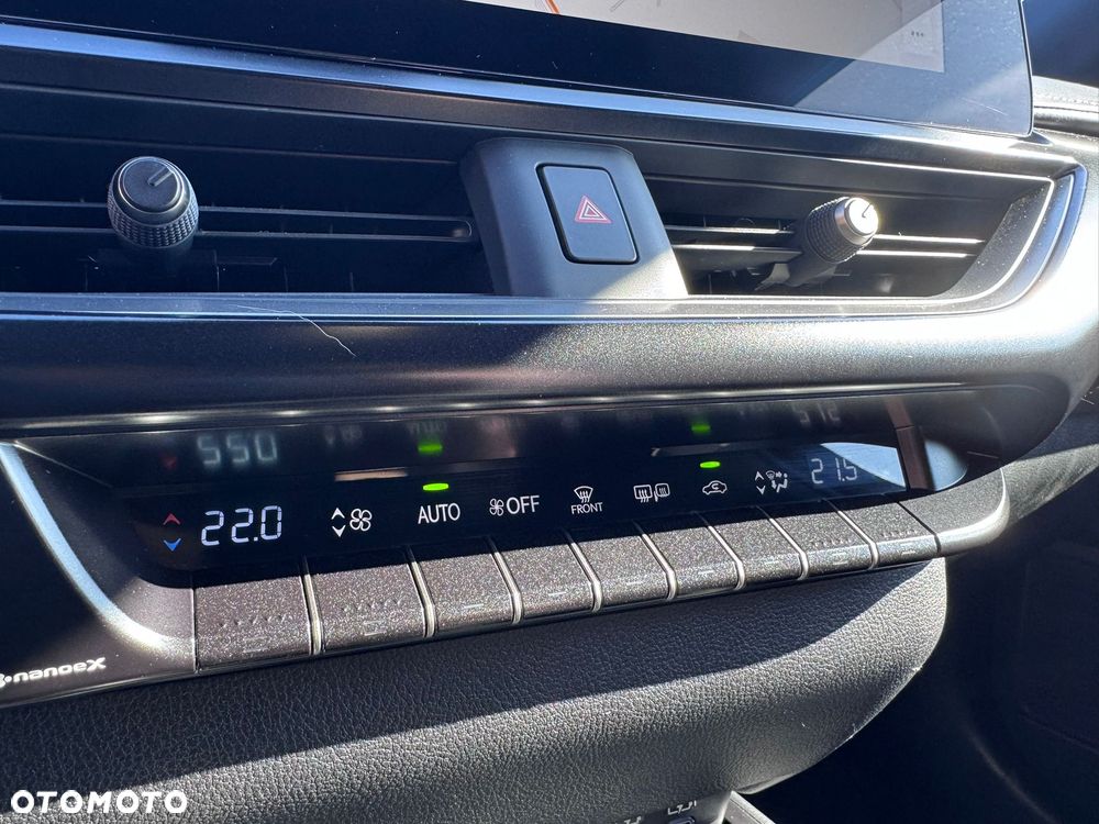 Lexus UX - 11