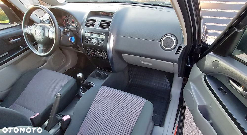 Suzuki SX4 1.6 VVT 4x2 Comfort - 23
