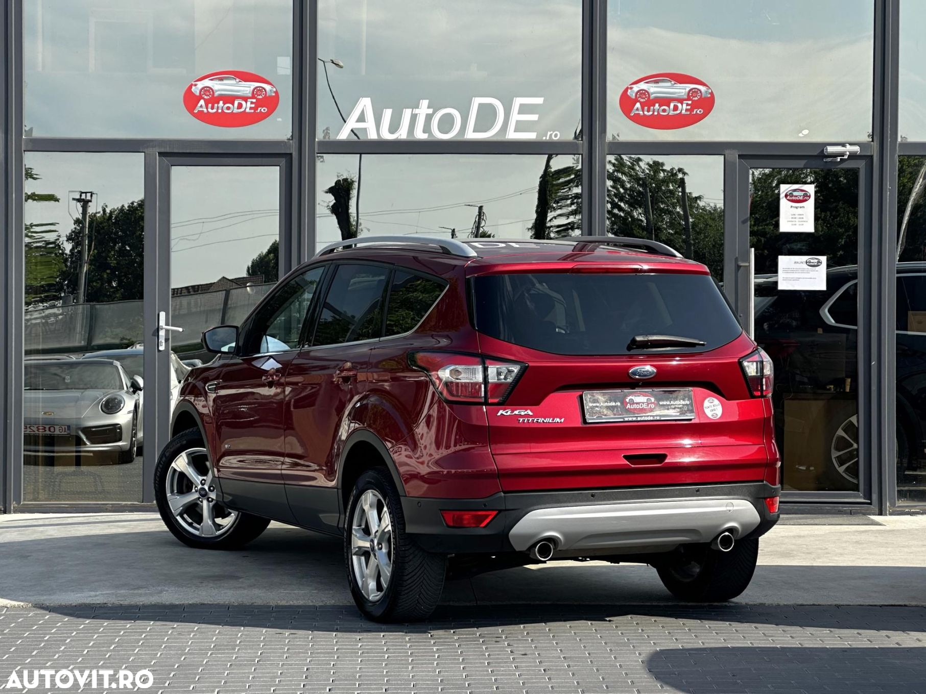 Ford Kuga - 4