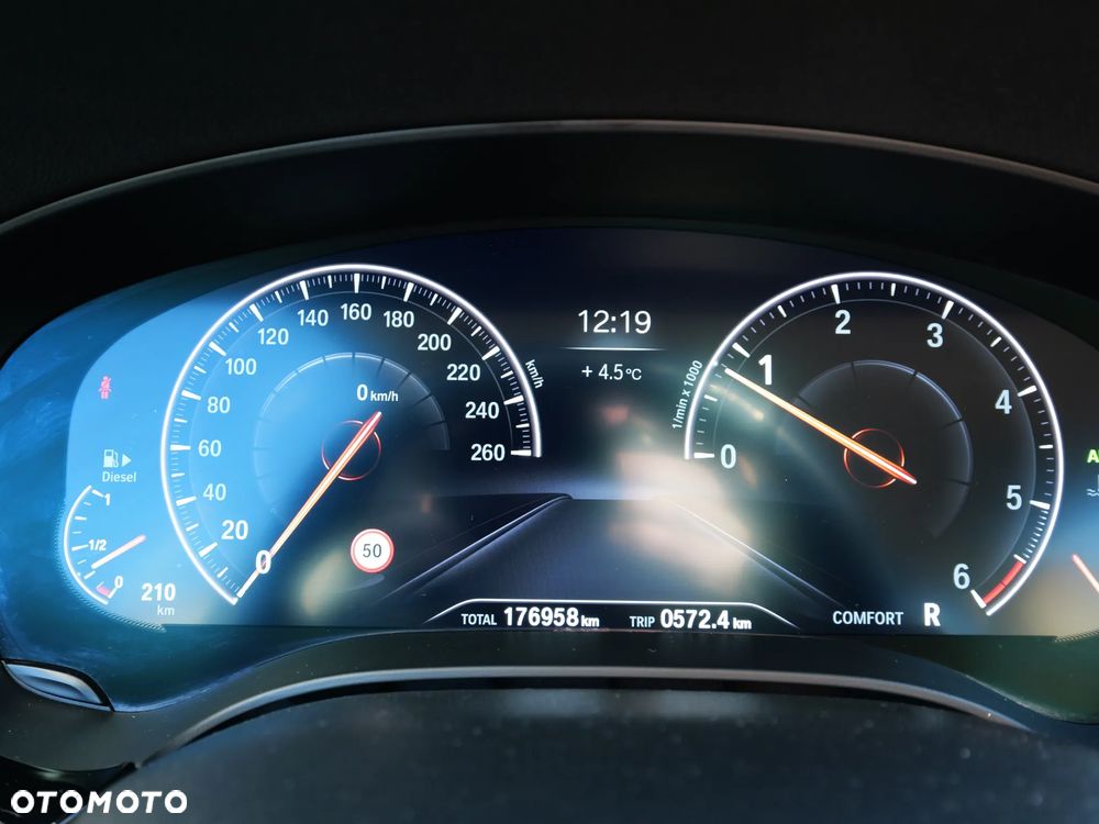 BMW Seria 5 520d xDrive Sport Line sport - 27