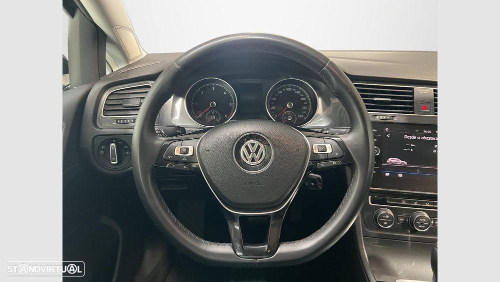 VW Golf 1.6 TDI Confortline DSG - 12