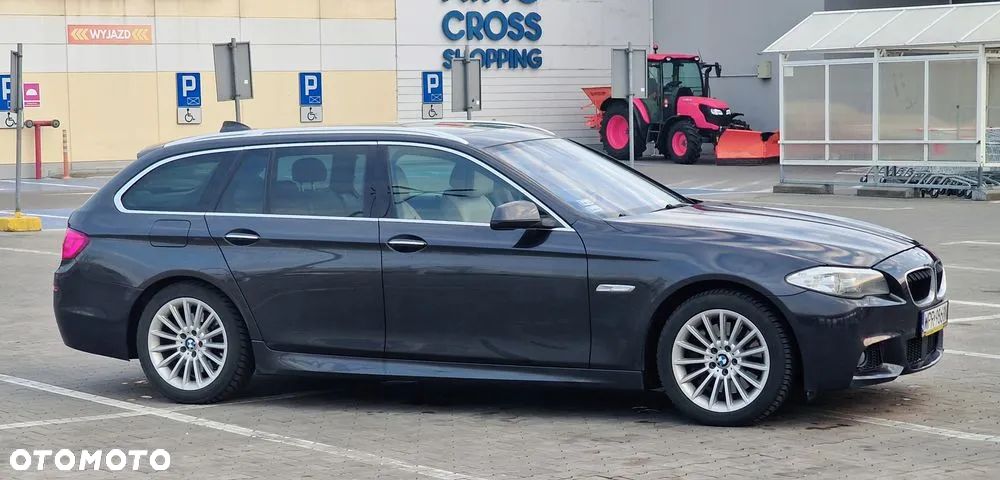 BMW Seria 5 525d xDrive - 5