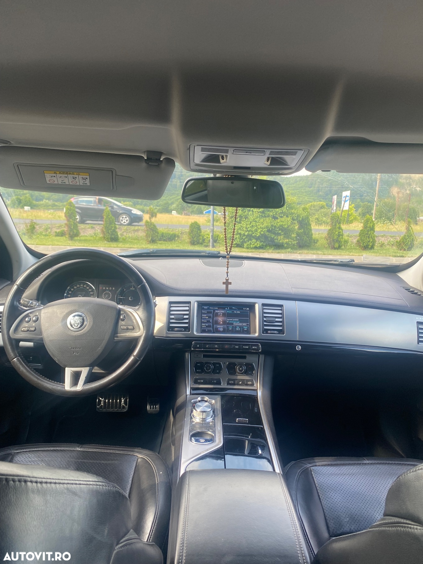 Jaguar XF 2.2D Luxury - 6