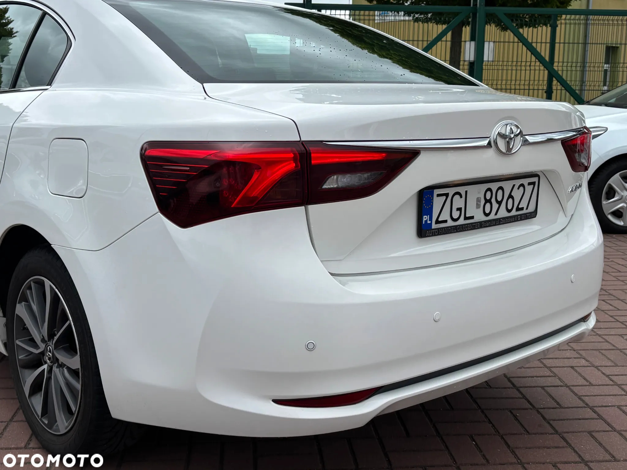 Toyota Avensis - 9