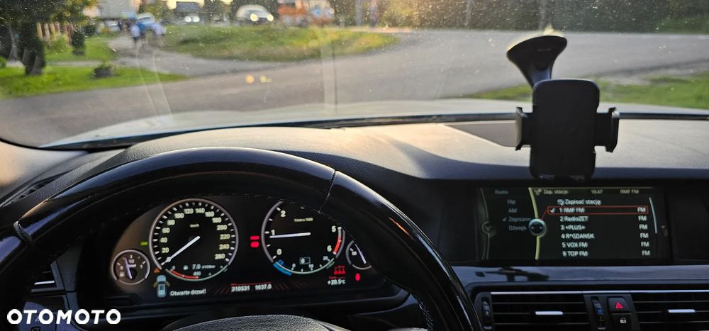 BMW Seria 5 - 16