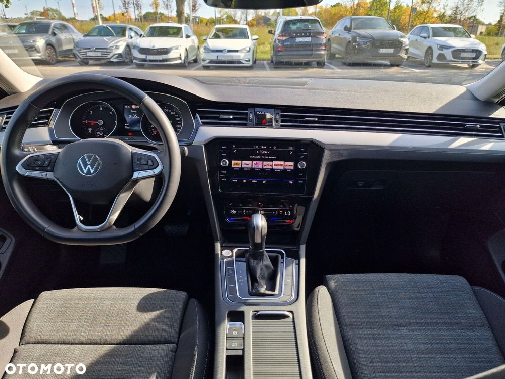 Volkswagen Passat - 17