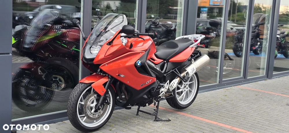 BMW F - 28
