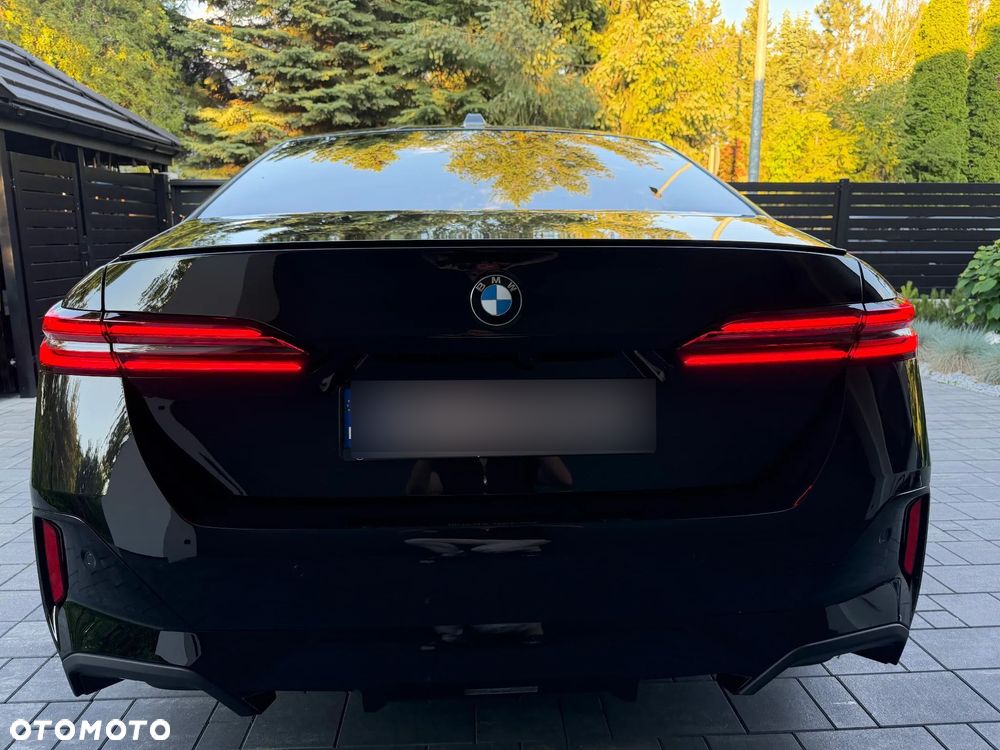 BMW Seria 5 520d xDrive mHEV M Sport - 8