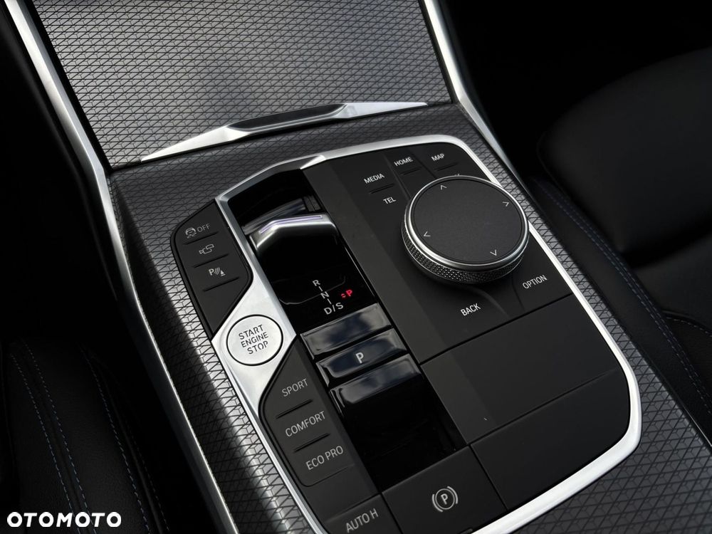 BMW Seria 3 - 18