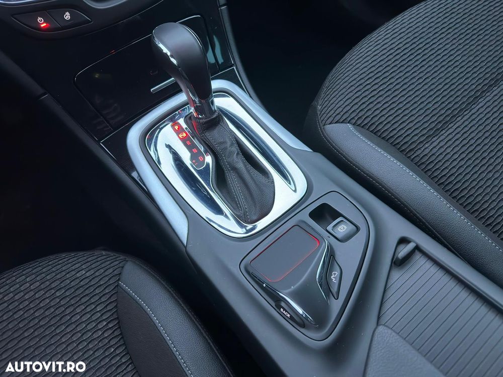 Opel Insignia 1.6 SIDI Turbo Aut. Innovation - 14