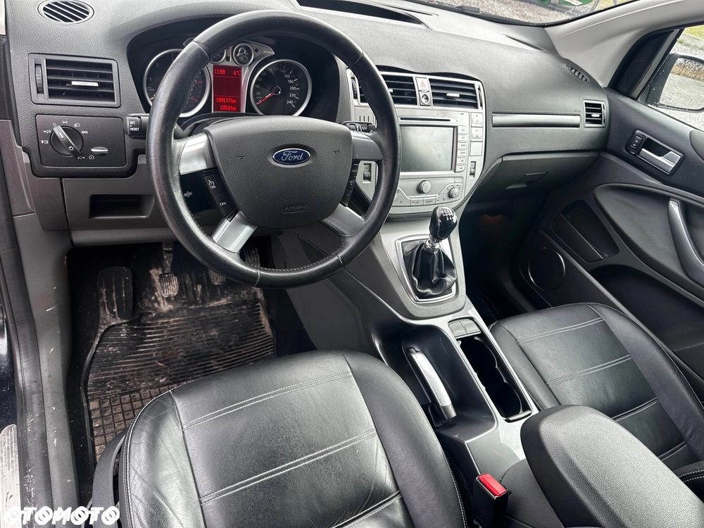 Ford Kuga 2.0 TDCi 2x4 Titanium - 6