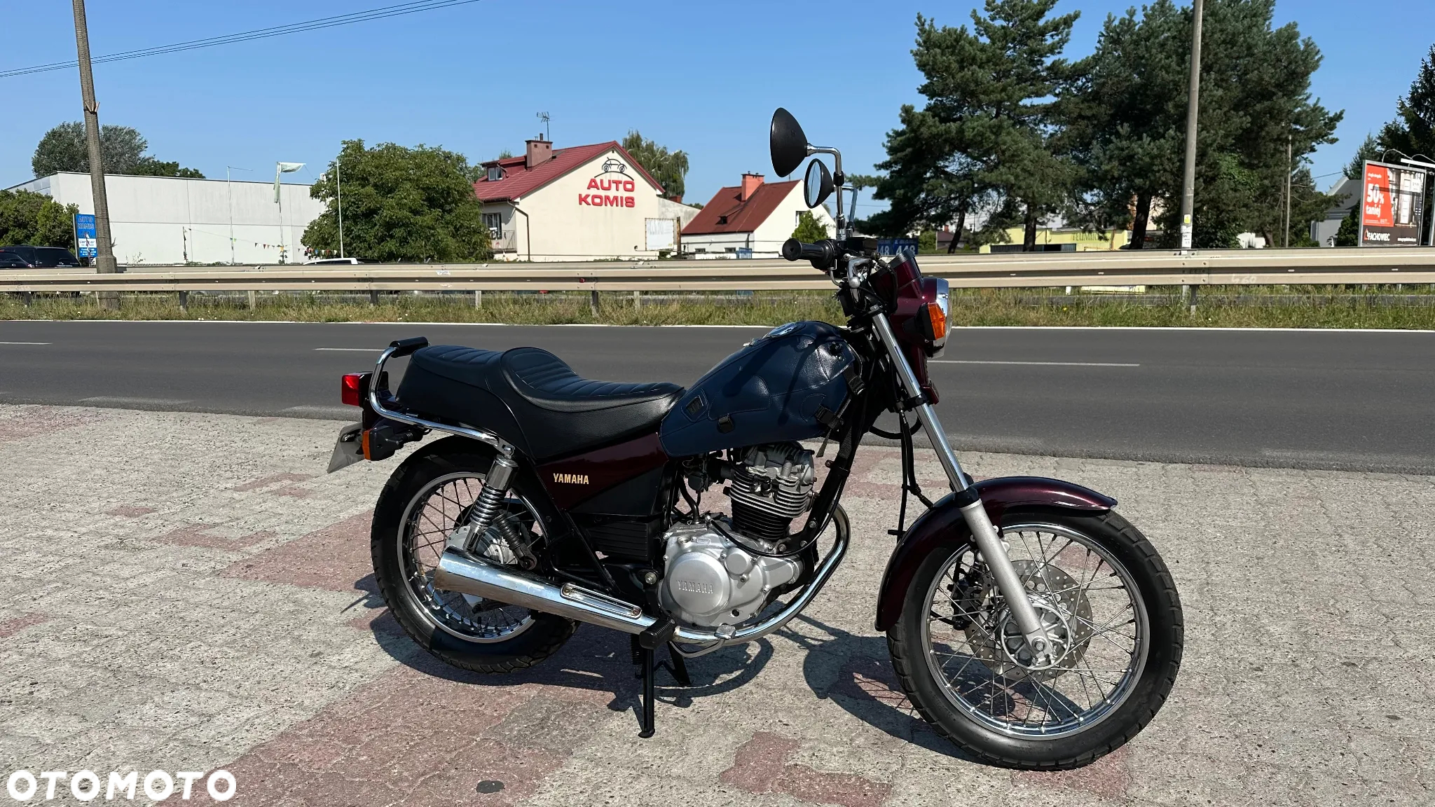 Yamaha SR - 8