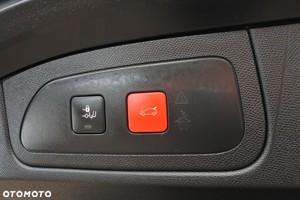 DS Automobiles DS 7 Crossback 1.6 PureTech Performance Line + - 14